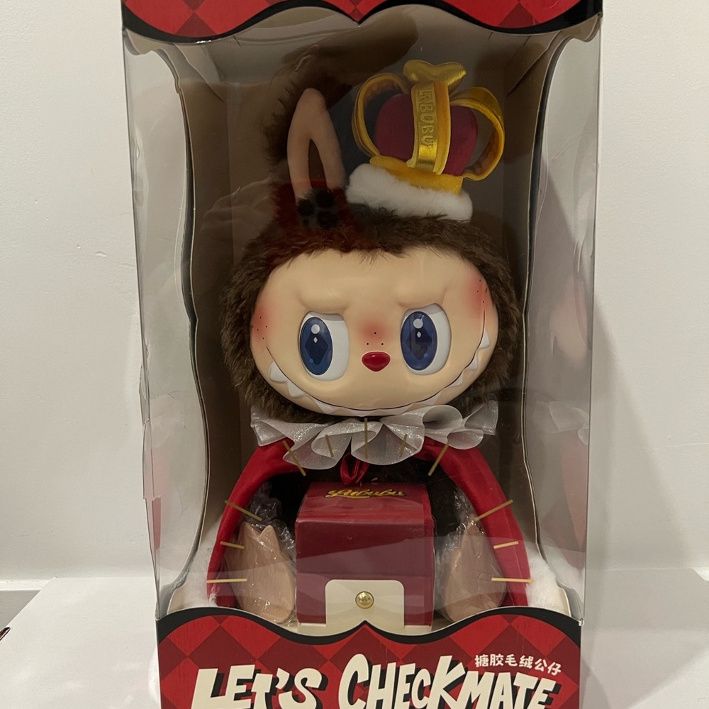 THE MONSTERS Let’s Checkmate Series-Vinyl Plush Doll